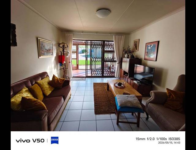 2 BEDROOM TOWNHOUSE FOR SALE IN HARTENBOS